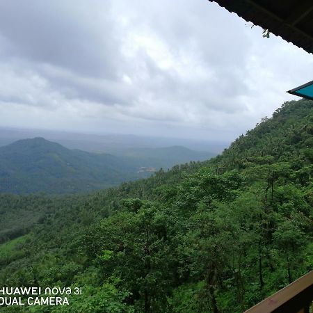 Stone Hills Hotel Kannur Esterno foto