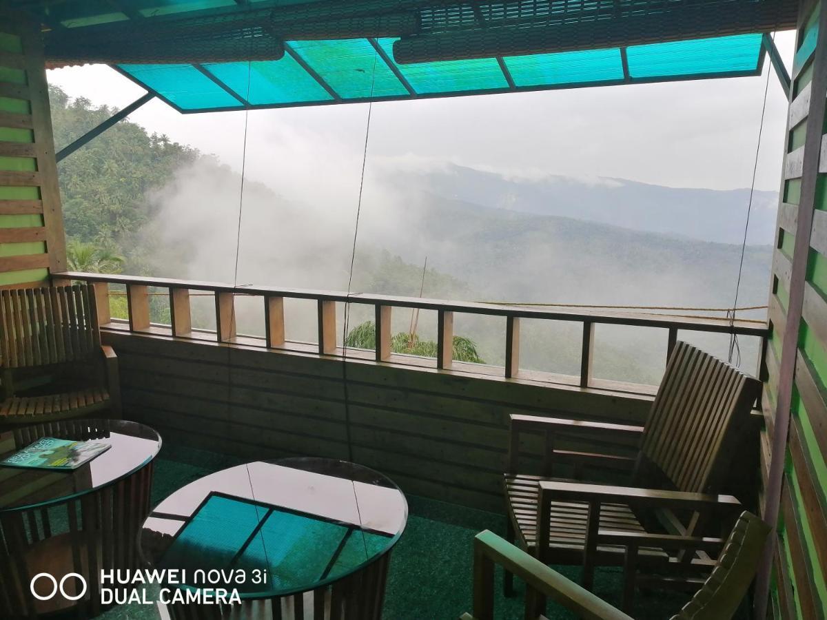Stone Hills Hotel Kannur Esterno foto