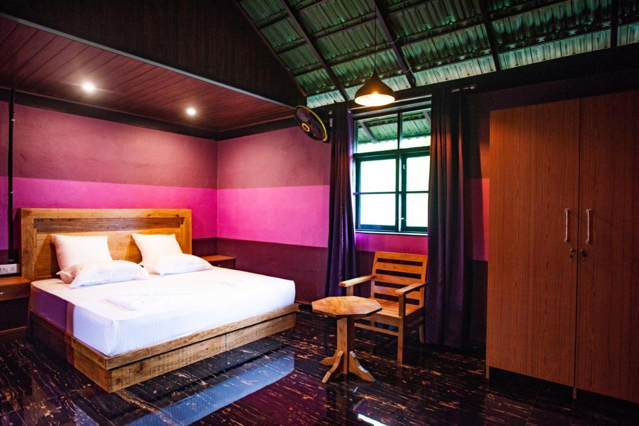 Stone Hills Hotel Kannur Esterno foto
