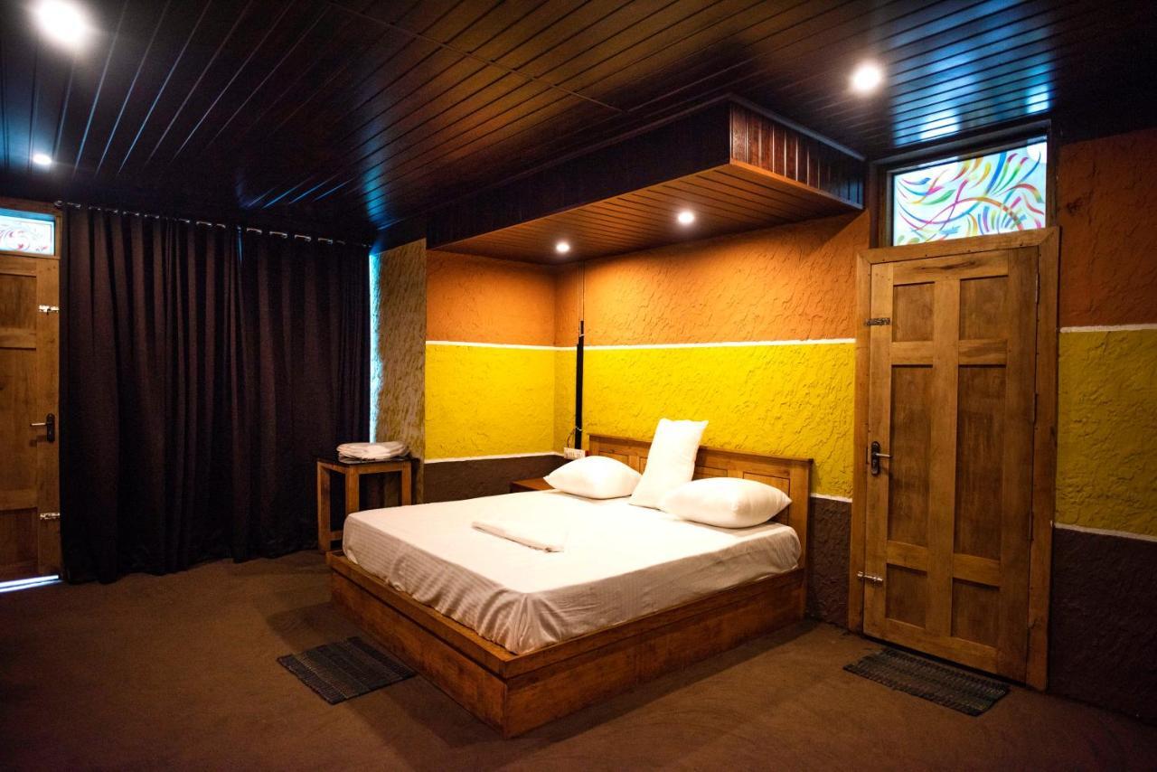 Stone Hills Hotel Kannur Esterno foto