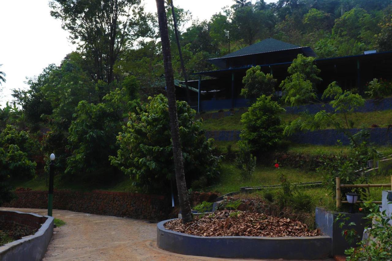 Stone Hills Hotel Kannur Esterno foto
