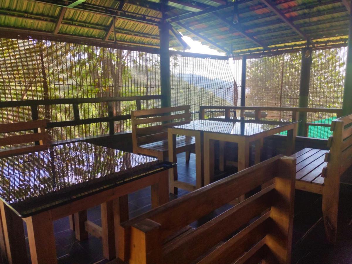 Stone Hills Hotel Kannur Esterno foto