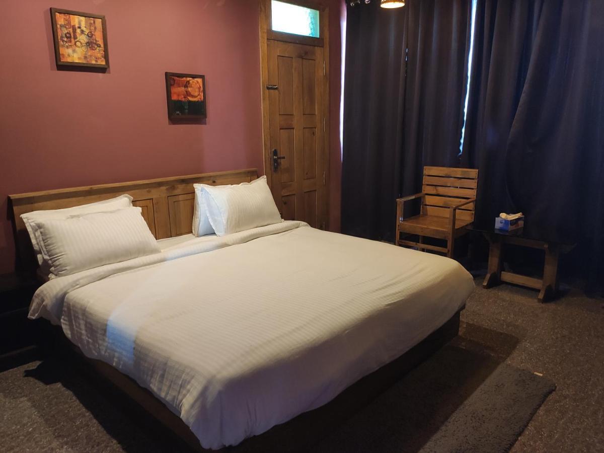 Stone Hills Hotel Kannur Esterno foto