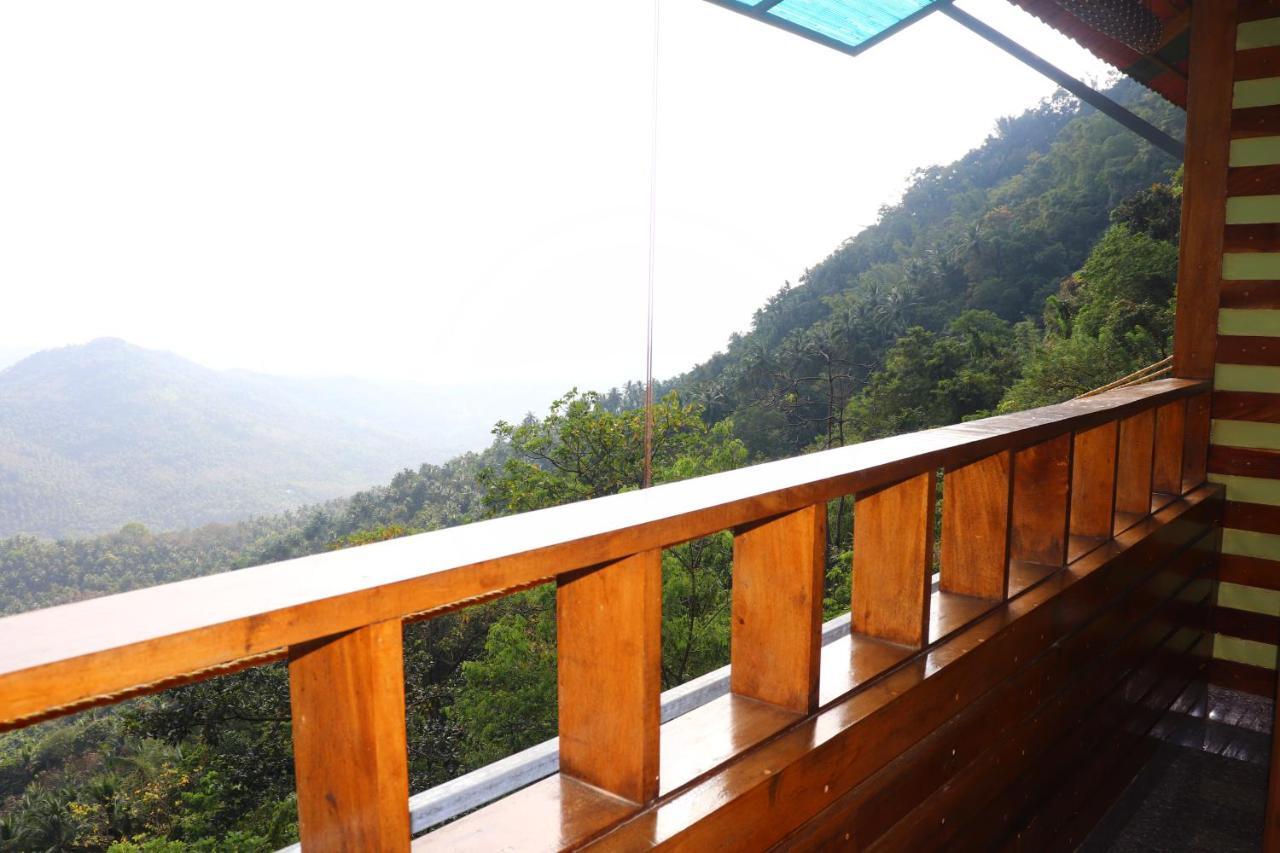 Stone Hills Hotel Kannur Esterno foto