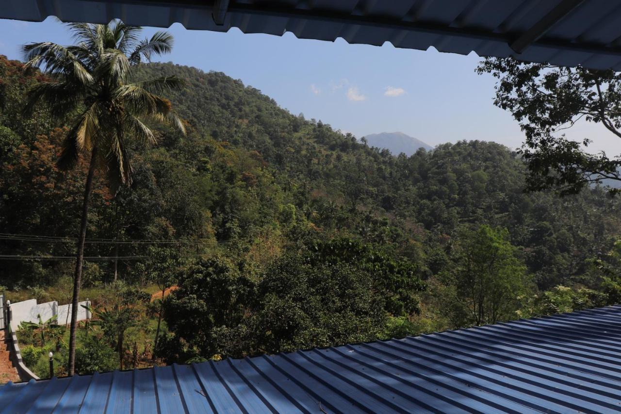 Stone Hills Hotel Kannur Esterno foto