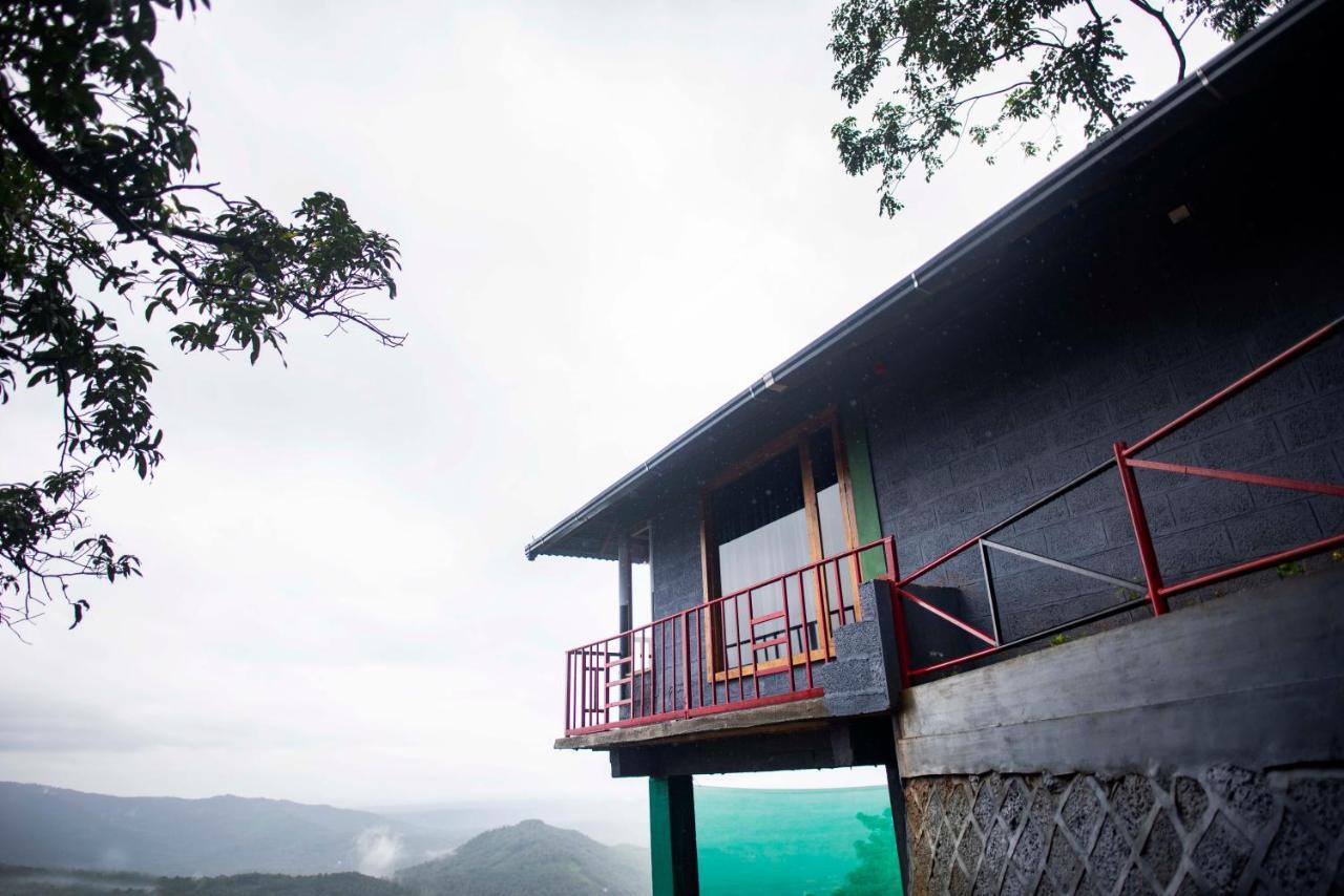 Stone Hills Hotel Kannur Esterno foto