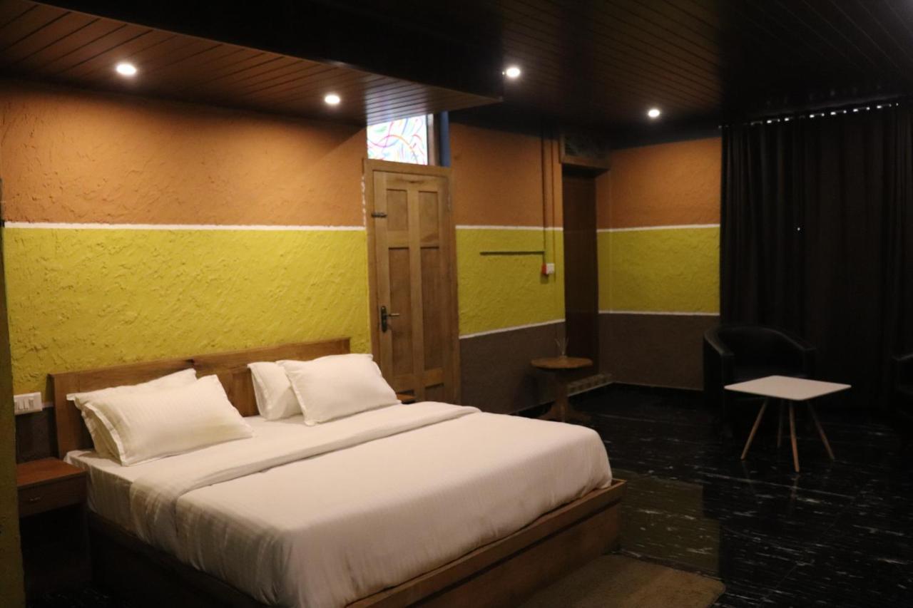 Stone Hills Hotel Kannur Esterno foto